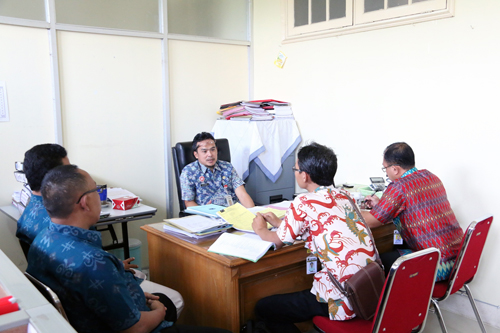 Study Banding Dari RSUD Dr. Moewardi Surakarta Tentang Sistem Informasi Manajemen Pegawai