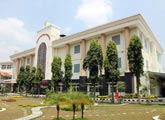 Gedung Instalasi Bedah Sentral (IBS)